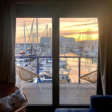 Brighton Water Cabin At The Marina, Free Parking By My Getaways Exterior photo
