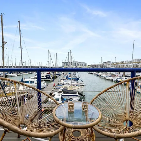 Brighton Water Cabin At The Marina, Free Parking By My Getaways Exterior photo