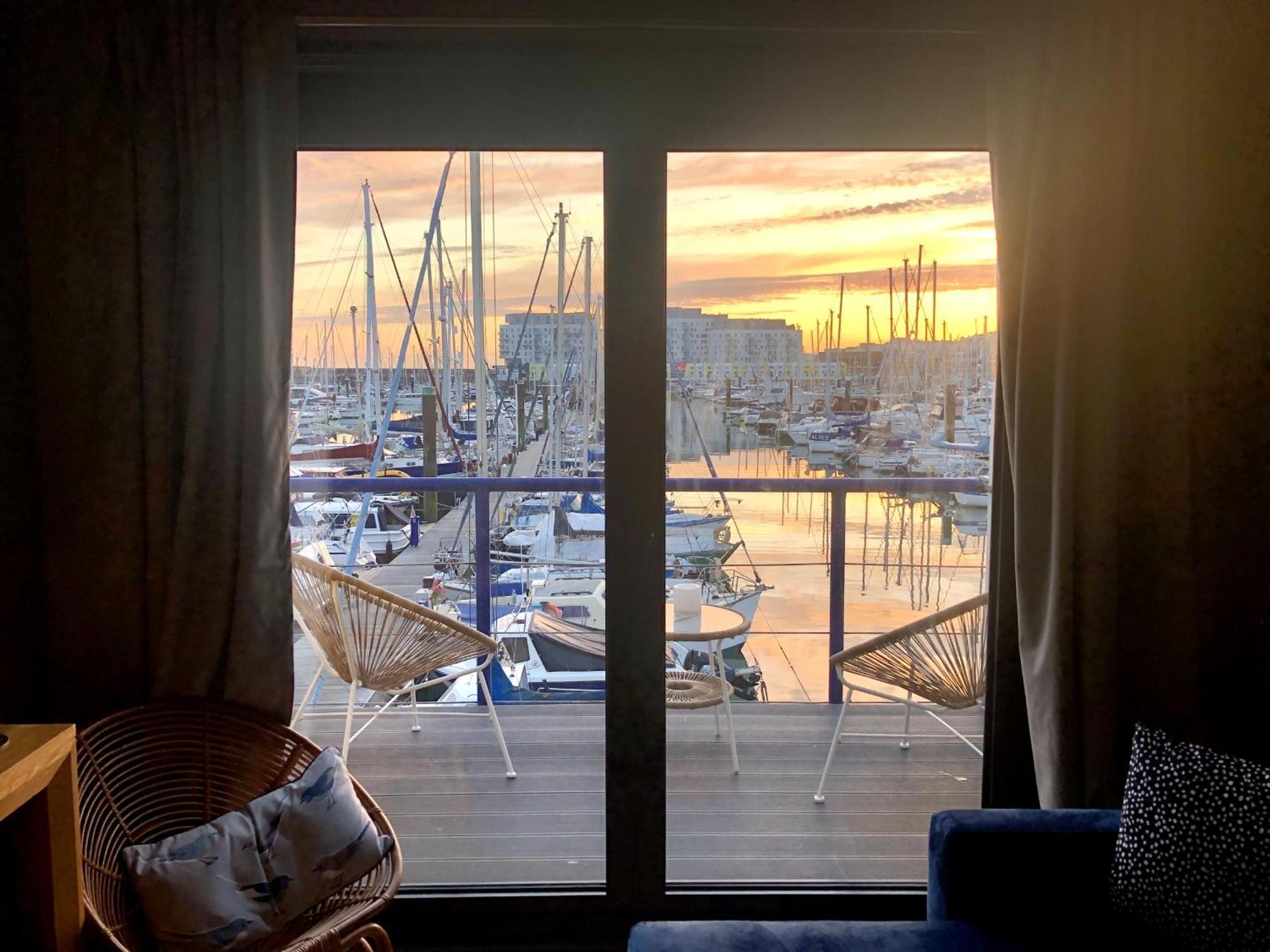 Water At The Marina, Free Parking By My Getaways Casa de Férias